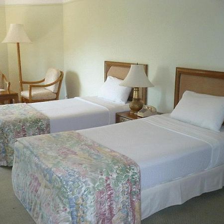 Palmeraie Beach Hotel, Rayong Ban Ang 외부 사진