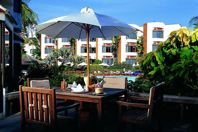 Palmeraie Beach Hotel, Rayong Ban Ang 외부 사진