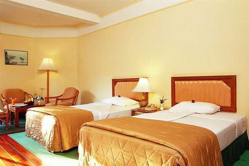Palmeraie Beach Hotel, Rayong Ban Ang 외부 사진