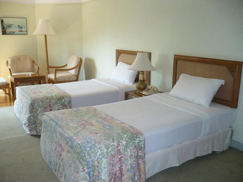 Palmeraie Beach Hotel, Rayong Ban Ang 외부 사진