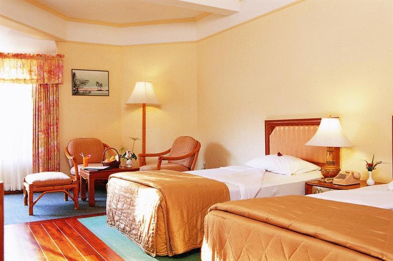 Palmeraie Beach Hotel, Rayong Ban Ang 외부 사진